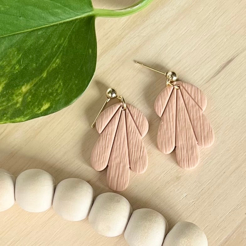 Adelia Dangles