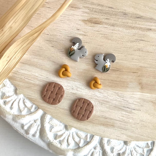 Squirrel Knot Stud Pack