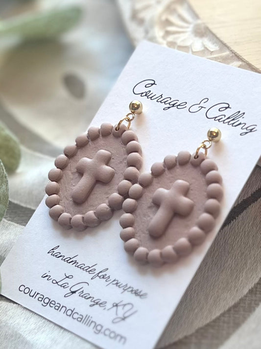 Cross Ovals in Almond Rose