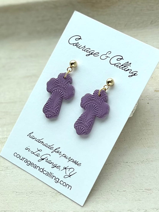 Scallop Cross Dangles in Lilac