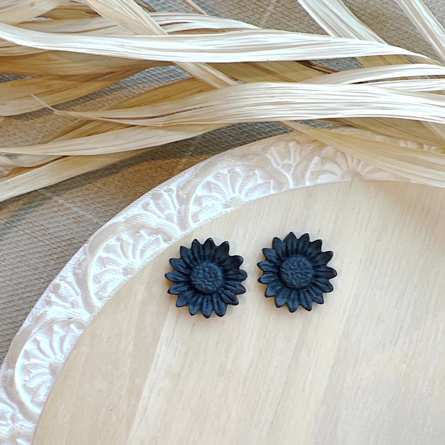 Sunflower Statement Stud