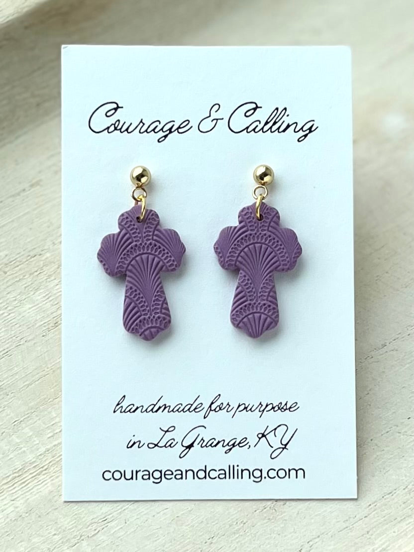 Scallop Cross Dangles in Lilac