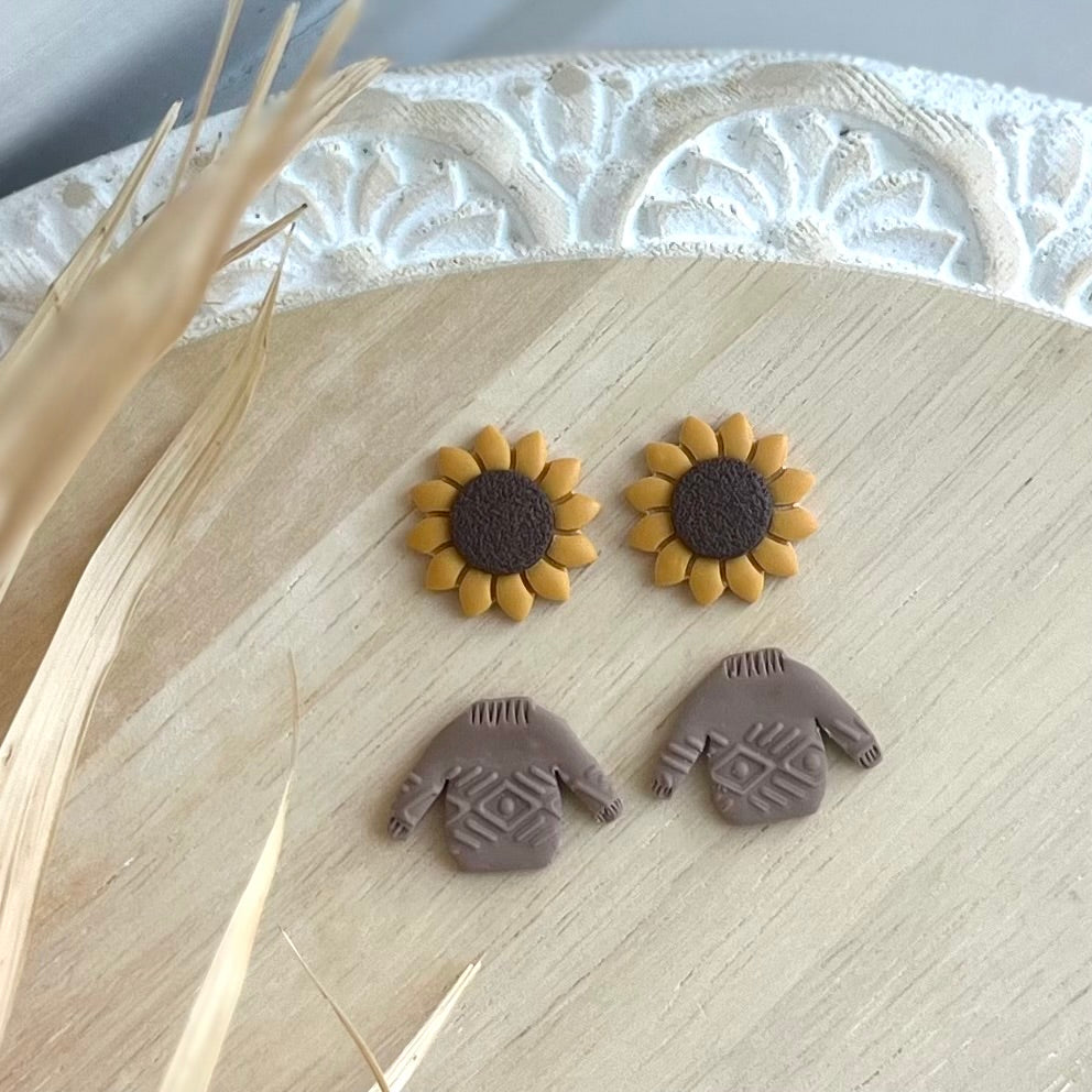Sunflower & Sweater Stud Pack