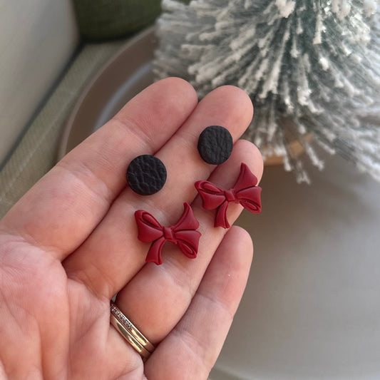 Classic Red Bow Stud Pack