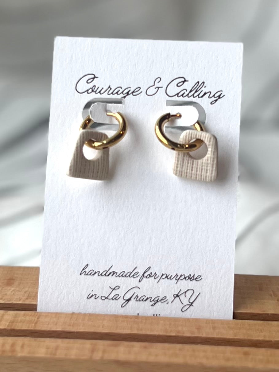 Linen Trapezoid Huggies in Gold