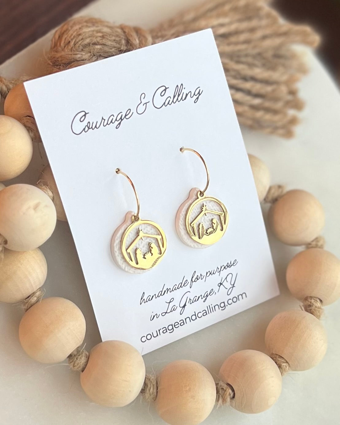 Manger Ornament Hoops