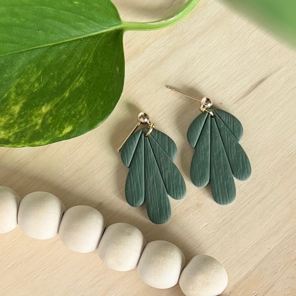 Adelia Dangles