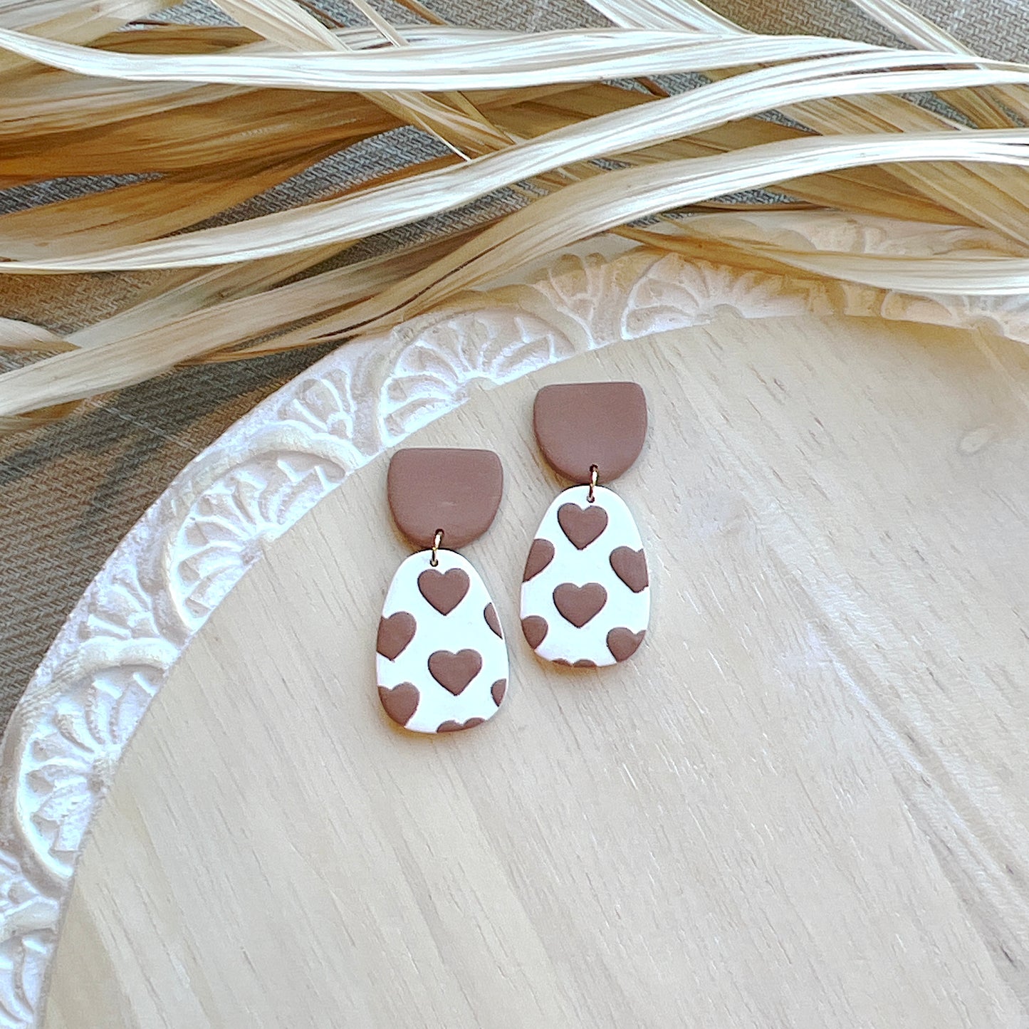 Bailey Heart Dangles in Tan