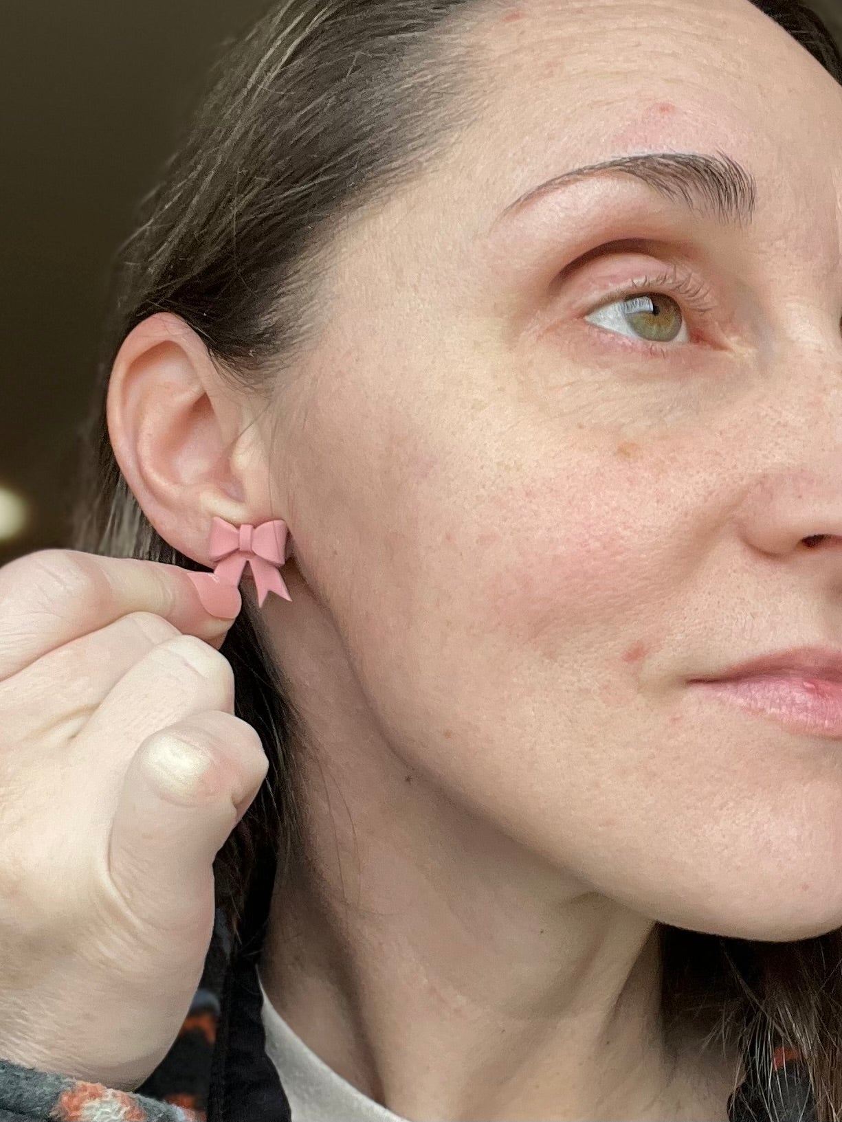 Mini Ribbon Bow Studs in Almond Rose