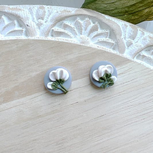 Magnolia Studs