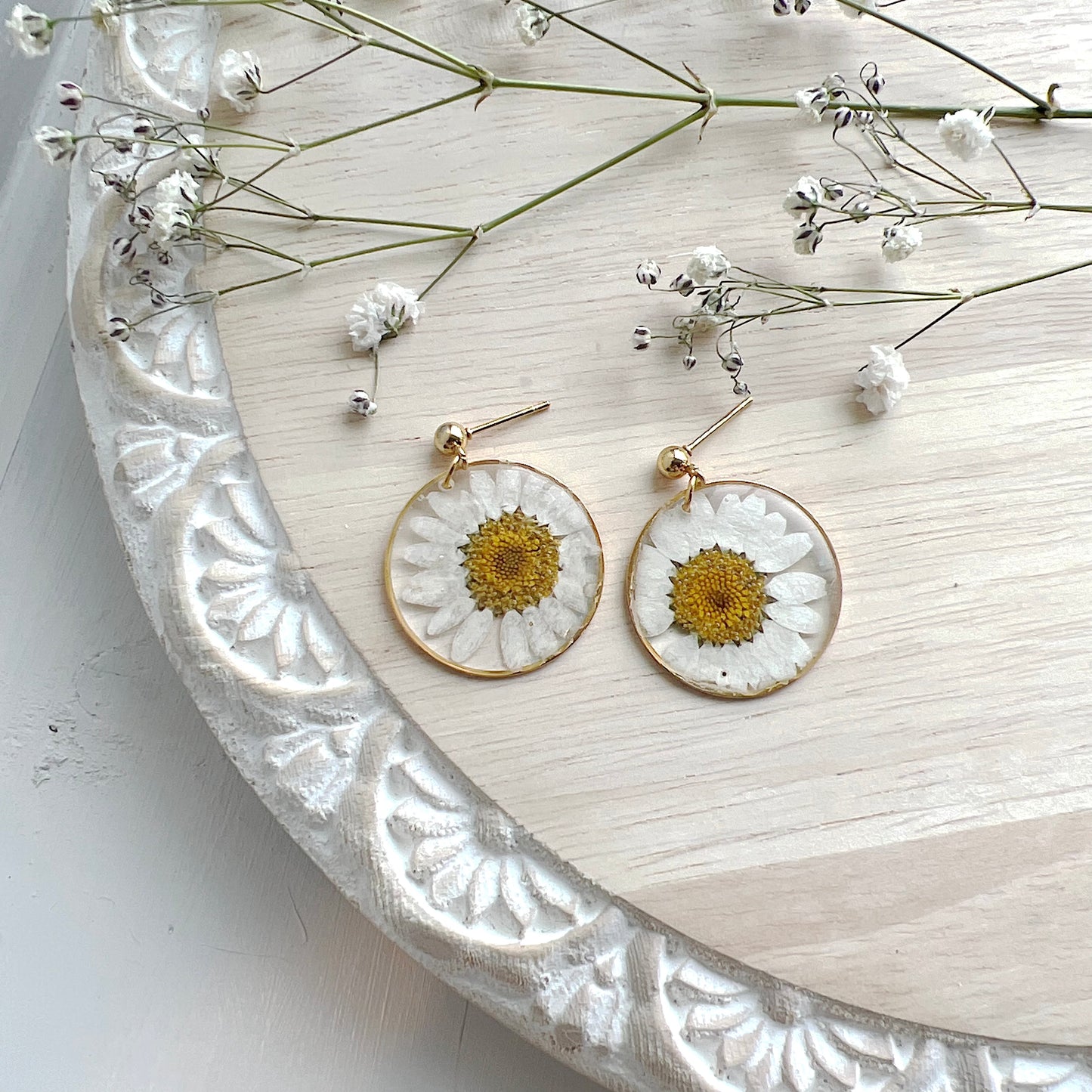 Daisy Resin Dangles