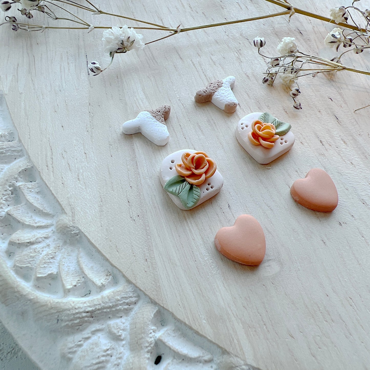 MINI Cow & Peach Rose Stud Pack