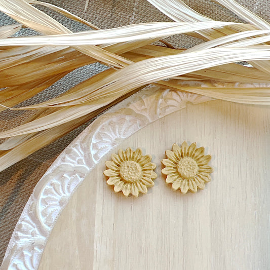Sunflower Statement Stud