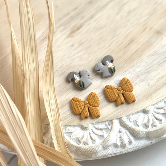 Squirrel & Bow Stud Pack
