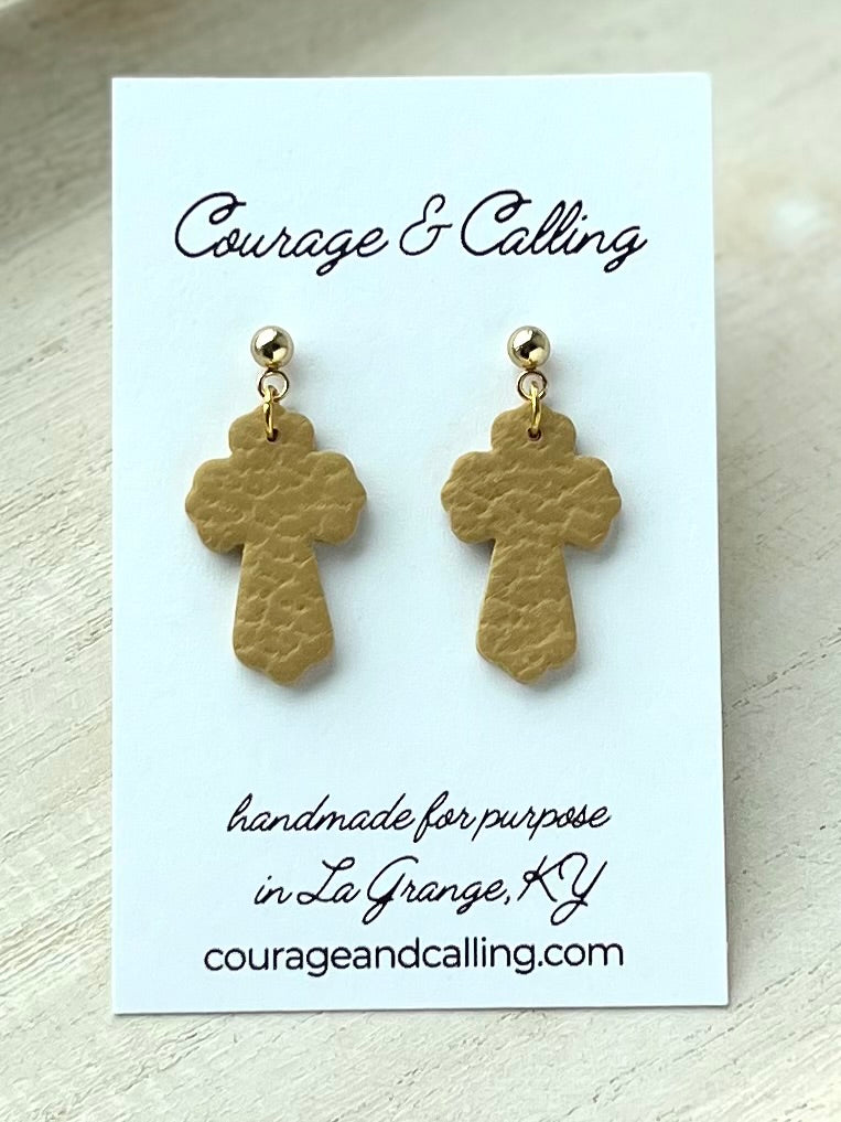 Scallop Cross Dangles in Leather Mustard