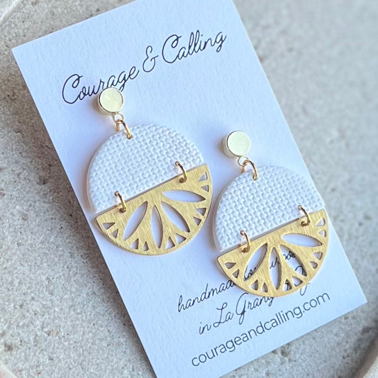 Isabel Dangles