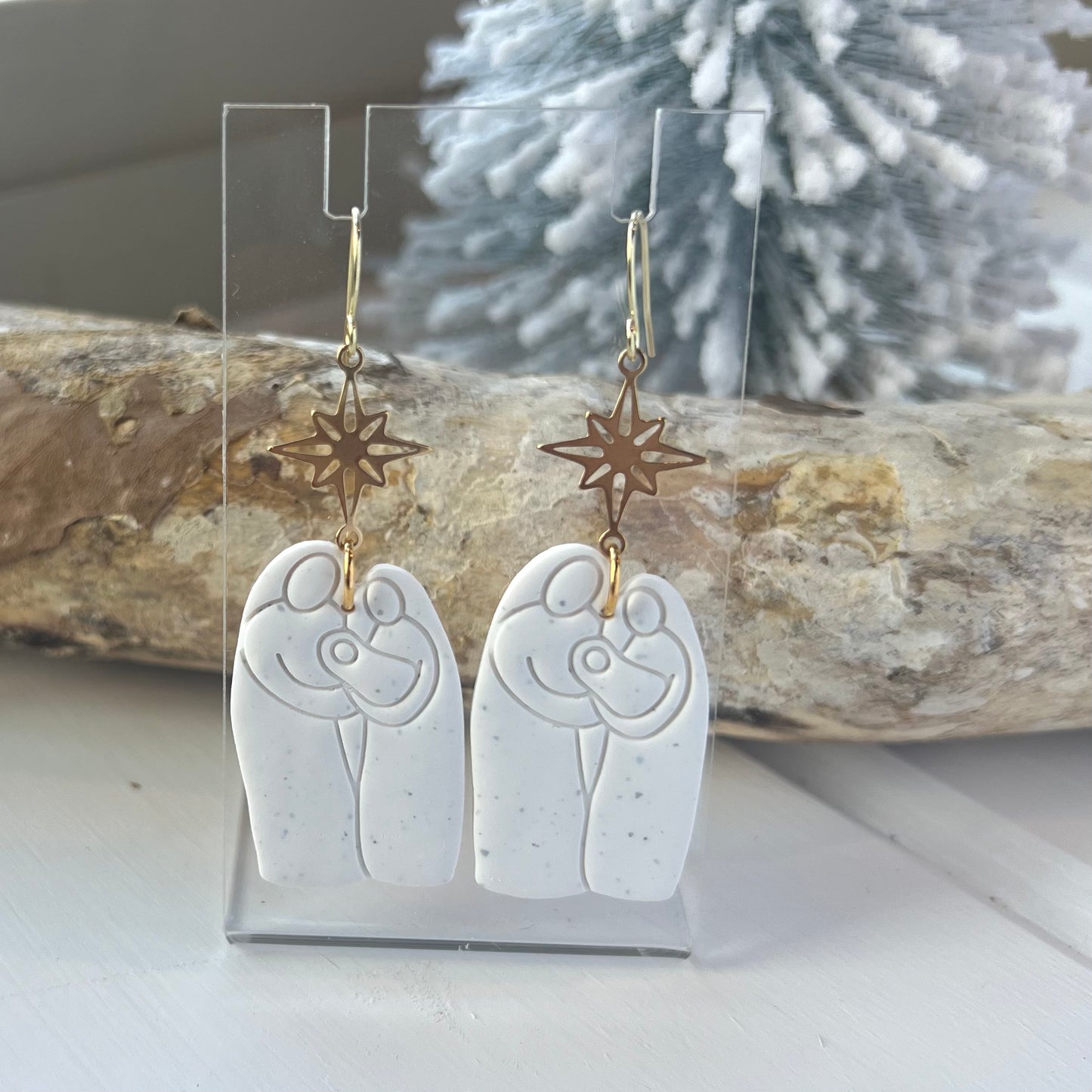 Nativity Dangles in Speckled Cream