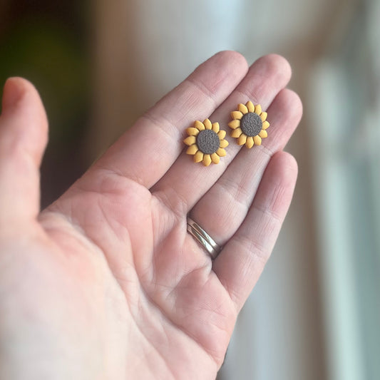 Sunflower Studs