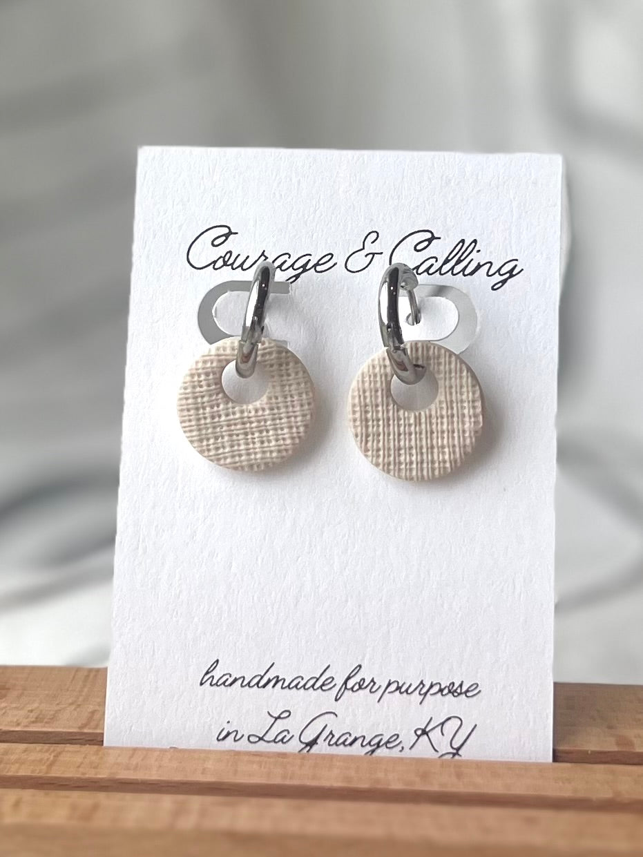 Linen Circle Huggies in Silver